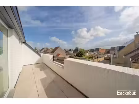 prachtig  instapklaar appartement met mooi zonneterras met zicht op de spuikom!