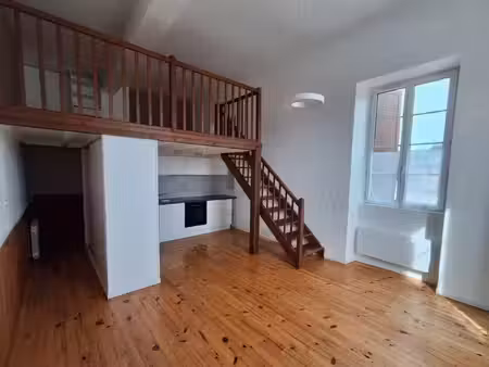 location appartement 1 pièce 46 m² à nivollet-montgriffon (01230)
