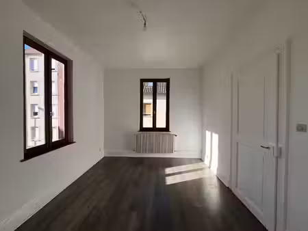 location appartement 2 pièces 47m²