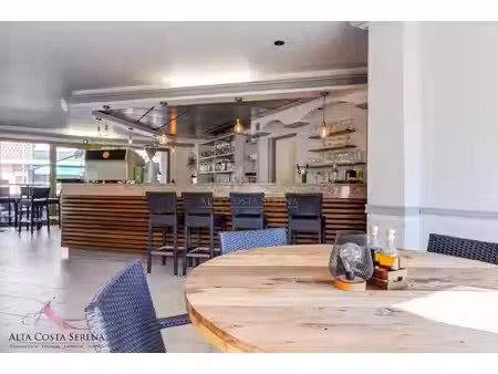 fonds de commerce brasserie / salon de thé / glacier / restaurant à ghisonaccia