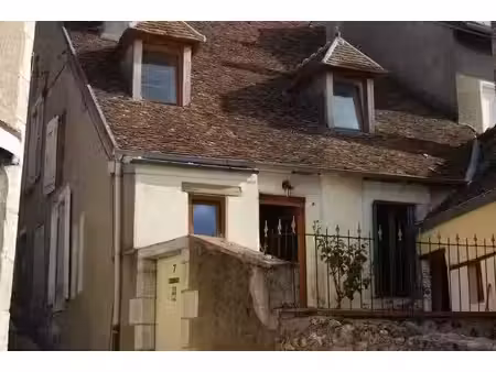 location maison 2 pièces 79 m² à sancerre (18300)