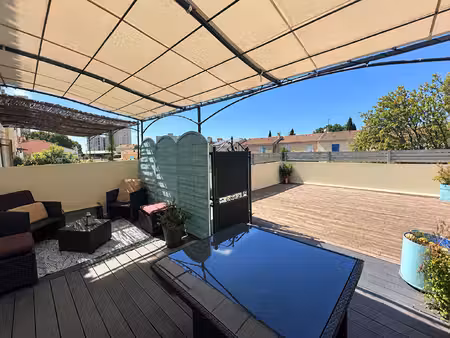 vente appartement 5 pièces  103.00m²  salon