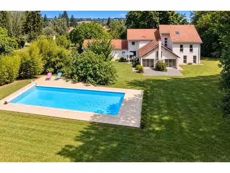 maison 13 pièces - 360 m²