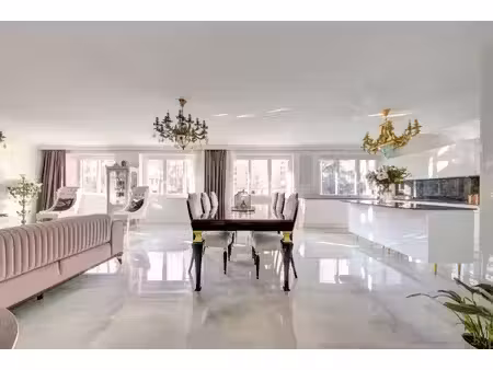 appartement 5 pièces - 163 m²