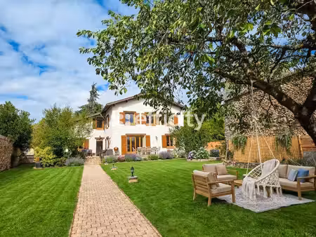 maison 7 pièces - 169 m²