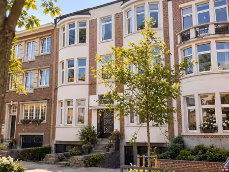 appartement te koop in berchem met 2 slaapkamers