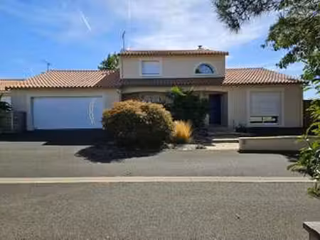vente maison à chemille (49120) : à vendre / 136m² chemille