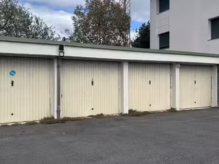 location parking albi 81000