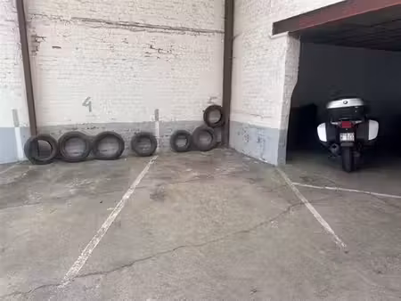 overdekte parkeerplaats te huur nabij centrum oudenaarde