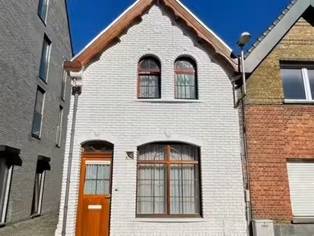 huis te koop in boom met 1 slaapkamer