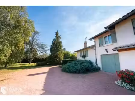 maison de luxe 6 chambres en vente à belleville-sur-saône  auvergne-rhône-alpes