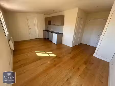 appartement à louer 1 pièce 28 m² - toulon (83) - 490€