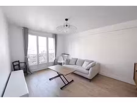 location appartement 2 pièces  41.84m²  montreuil