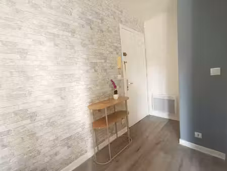 location appartement 1 pièce  20.43m²  savigny