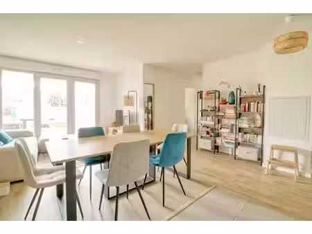 location appartement 3 pièces  61.30m²  massy
