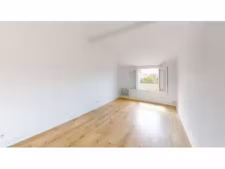location appartement 2 pièces  27.20m²  alfortville