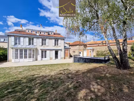 achat maison 11 pièces 304m² bressuire 79300