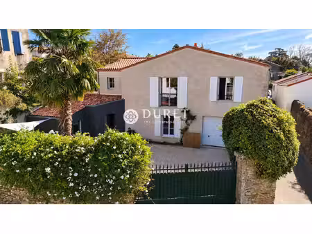 achat maison 6 pièces 176m² montaigu vendee 85600