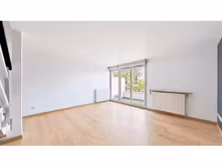 location appartement 3 pièces 75 m² à lyon 3 (69003)