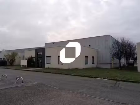 location local d’activités vaulx en velin 69120 630m²