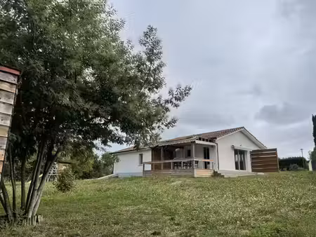 maison contemporaine (2017) t4 de plain pied sur terrain 165
