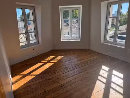 location appartement 5 pièces 93m² niort 79000