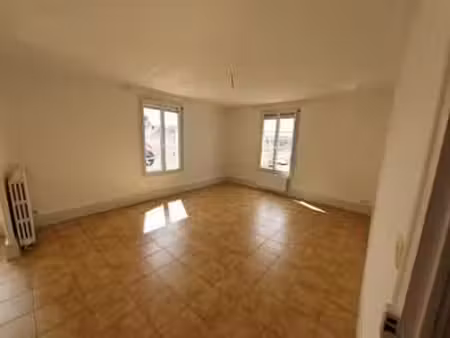 location appartement 3 pièces à angers centre (49000) : à louer 3 pièces / 92m² angers cen