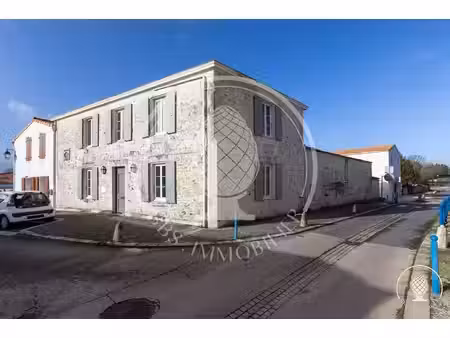location maison 6 pièces 190m² l houmeau 17137