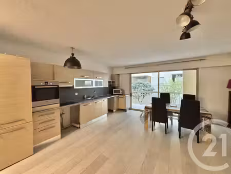 location appartement 2 pièces 67m² menton 06500