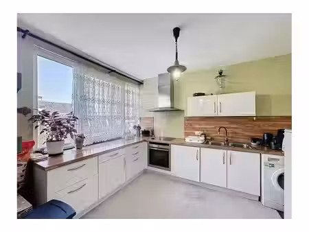 appartement à vendre avec 3 chambres   ciney (vbe71416)