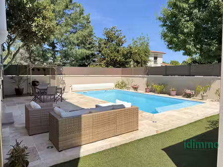 maison 220 m²
