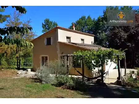 écrin de nature proche de duras – maison en matériaux naturels