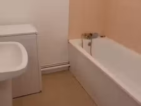 location appartement 1 pièce 22 m² à laval (53000)