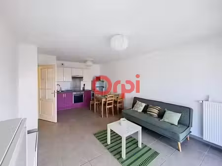 location appartement 2 pièces 42 m² à saint-julien-en-genevois (74160)