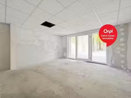 location commerce 21 m² à lavaur (81500)