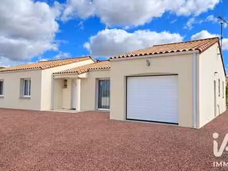 vente maison piscine à fontaines (85200) : à vendre piscine / 157m² fontaines