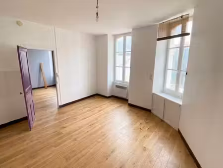 appartement à saint-martin-du-bois (49500)