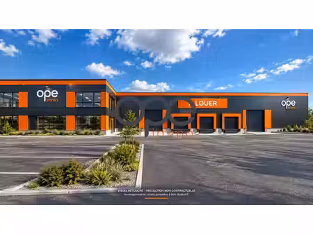 location entrepôt puiseux en france 95380 3528m²