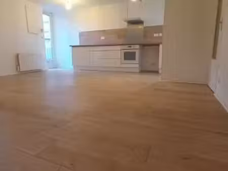 location appartement 3 pièces à varennes-lès-mâcon (71000) : à louer 3 pièces / 72m² varen