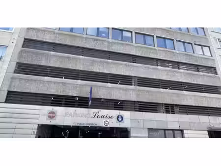 garage en sous-sol à vendre à ixelles pour € 215.000