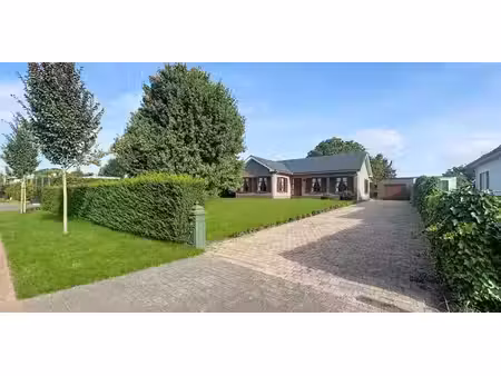 bungalow à vendre à sint-pauwels pour € 549.000 avec 3 chambres à coucher