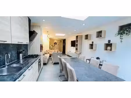 bien commercial à vendre à wervik pour € 246.000 avec 7 chambres à coucher