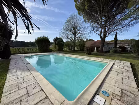 ensemble immobilier de 111 m² - hangar - terrain 5 700 m²