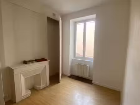 a louer - un appartement t1 de 33.30 m²