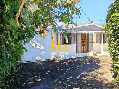 petite - ile maison de plain pied vue mer