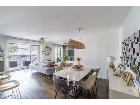 appartement de luxe à vendre dans le quartier front de seine