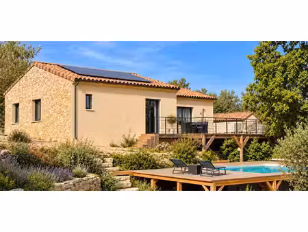 maison avec piscine et jardin le garn (30)