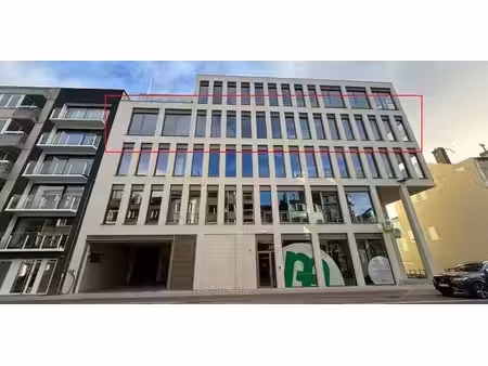 bien commercial à louer à oostende pour € 5.734