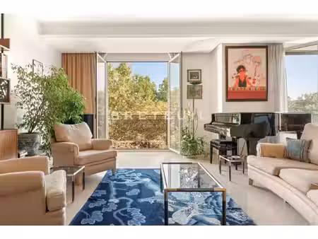 appartement de luxe à vendre dans le quartier ile de la jatte-parc d'orléans