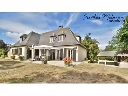 proche de conches-en-ouche – élégante maison traditionnelle aux beaux volumes  jusqu’à 6 c